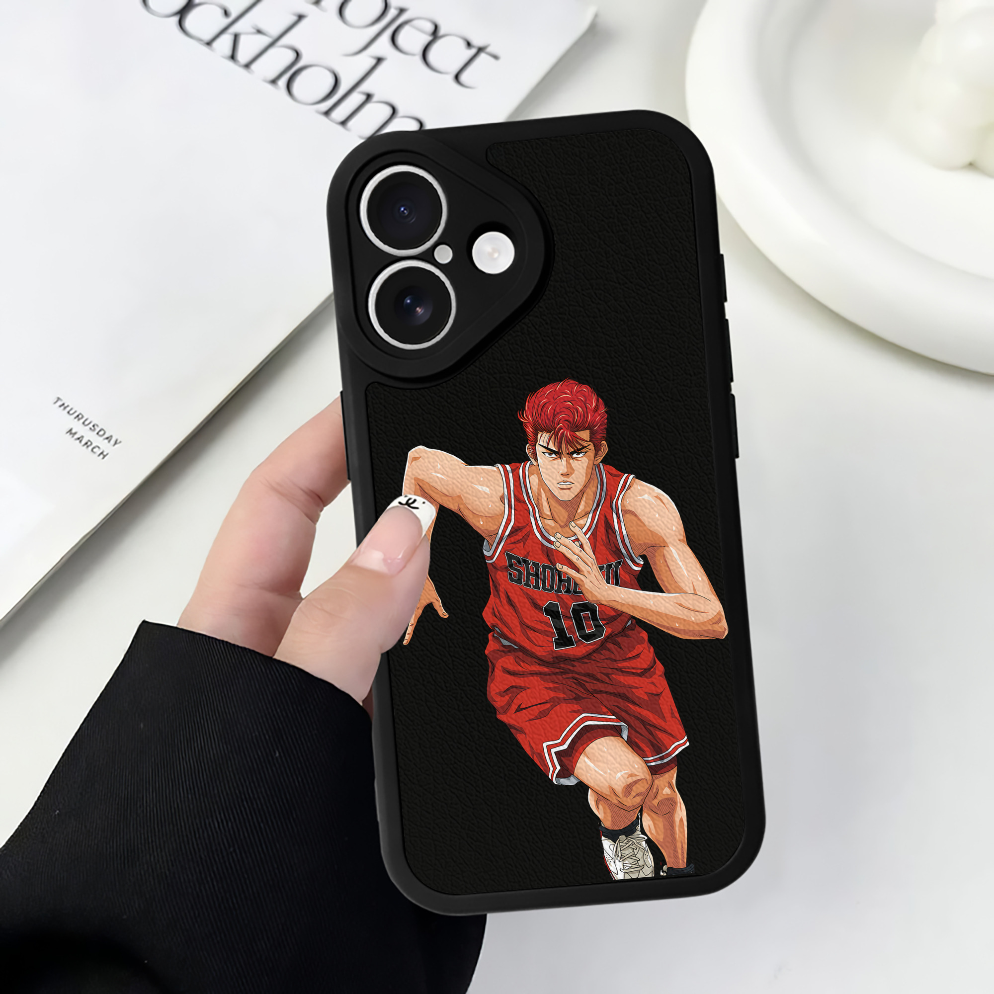 （画像用） SLAM DUNK／スラムダンク 【iPhone 16シリーズ対応】シリコンスマホケース（レザー調） 材質：シリコン